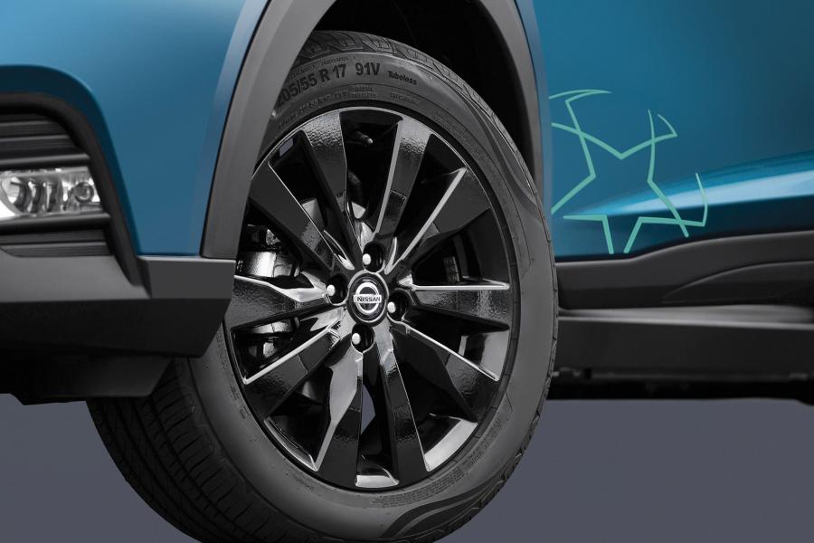 Колеса Nissan Kicks UEFA Champions League 2020 года  (фото 2 из 6)